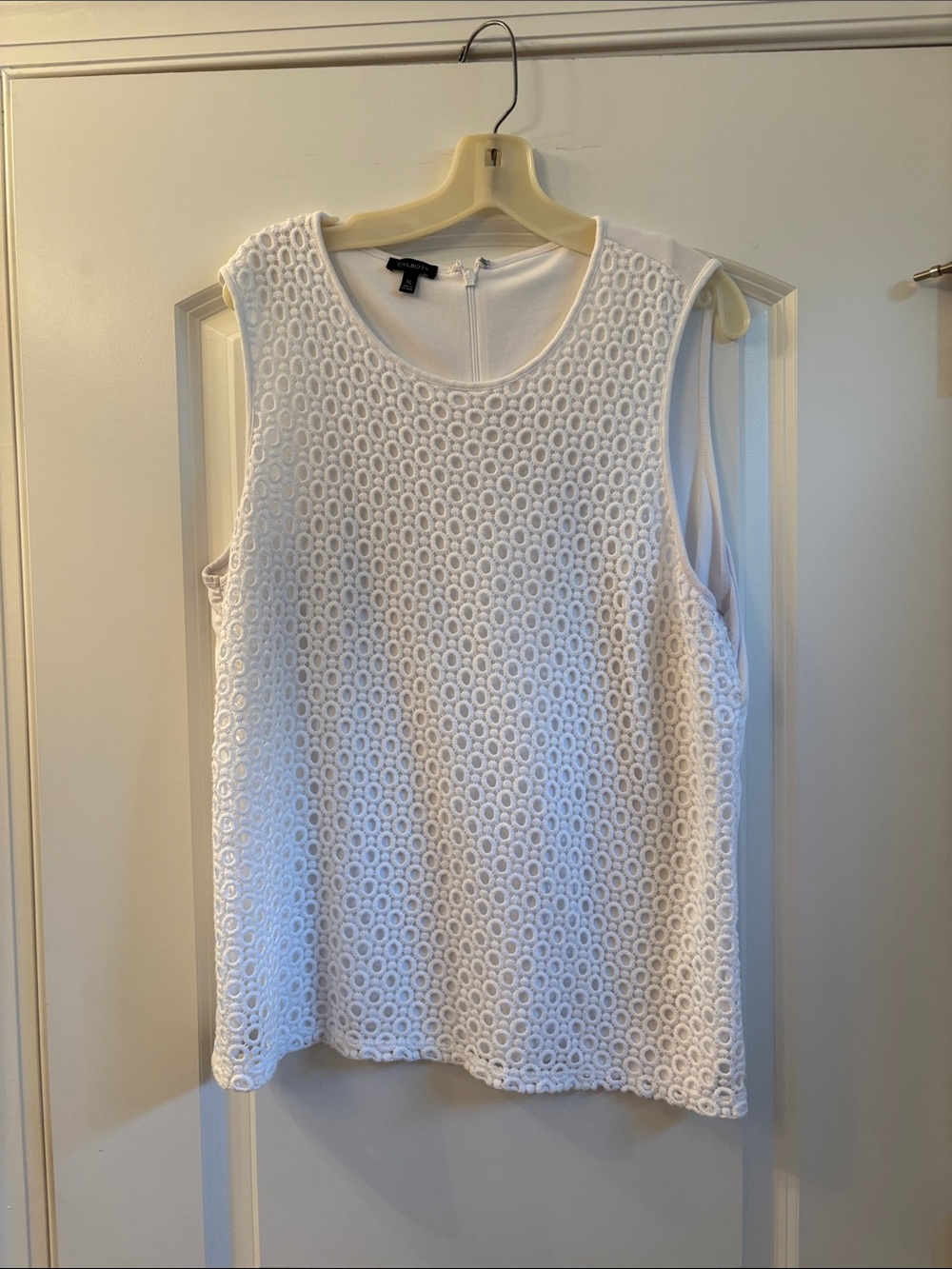Talbots White Eyelet Sleeveless Cami